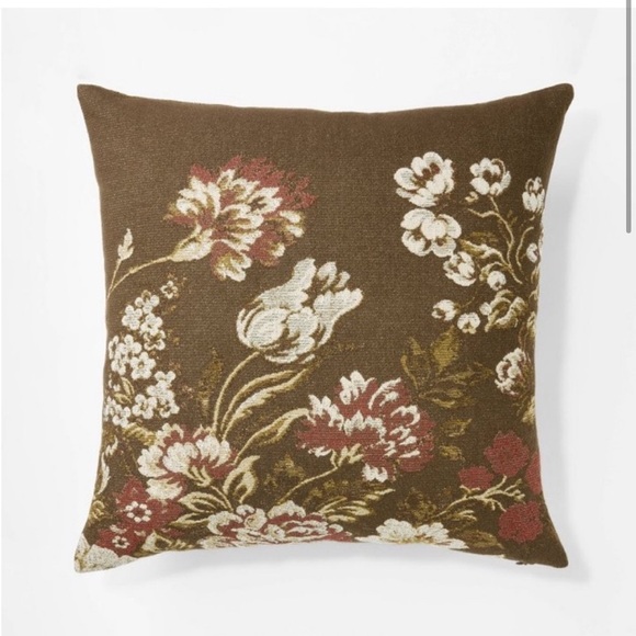 Floral Jacquard Square Throw Pillow
Brown/Red/Cream Threshold Studio McGee - Picture 1 of 1